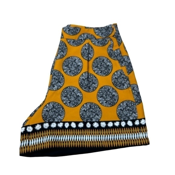 Ann Taylor Mustard Yellow Medallion Print Dressy Casual  Drape Short Size 2 - Picture 13 of 16